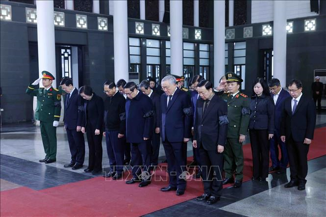 Tổ chức trọng thể Lễ tang nguyên Phó chủ tịch Hội đồng Bộ trưởng Đoàn Duy Thành